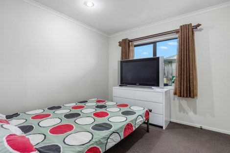 Photo of property in 214 Saint James Drive, Huntington, Hamilton, 3210