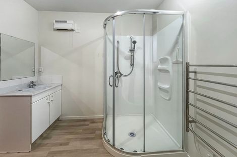 Photo of property in 2/53 Mcfaddens Road, St Albans, Christchurch, 8052