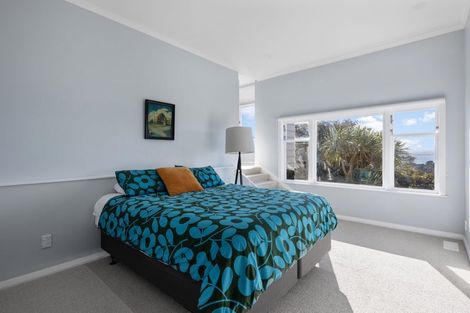 Photo of property in 22 Fairview Crescent, Kelburn, Wellington, 6012