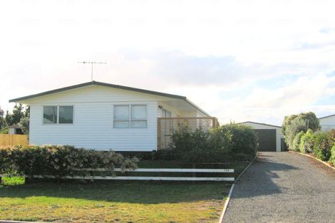 Photo of property in 123 Linton Crescent, Whangamata, 3620