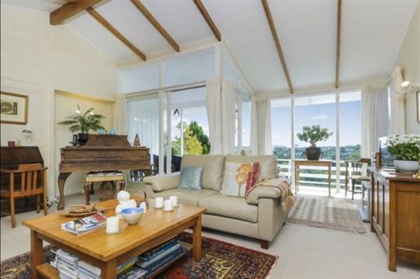 Photo of property in 154 Bleakhouse Road, Mellons Bay, Auckland, 2014