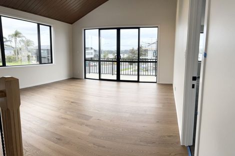 Photo of property in 1 Turbine Way, Hobsonville, Auckland, 0616