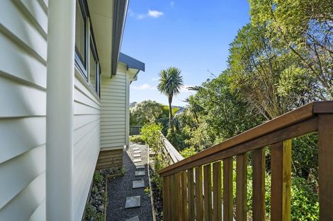 Photo of property in 65a Thurleigh Grove, Karori, Wellington, 6012