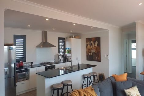 Photo of property in 18 Dee Street, Otane, 4202