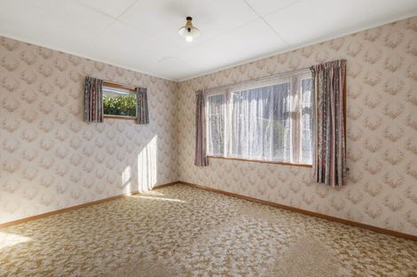 Photo of property in 17 Sunny Grove, Wainuiomata, Lower Hutt, 5014