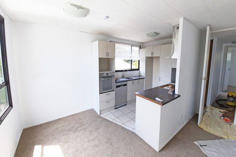Photo of property in 5 Luxor Place, Massey, Auckland, 0614