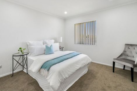 Photo of property in 5 Survila Street, Takanini, 2110