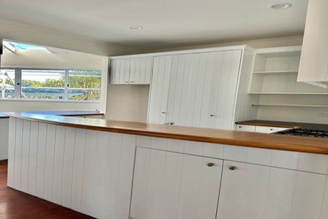 Photo of property in 13 Wicklow Road, Narrow Neck, Auckland, 0622