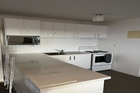 Photo of property in 17 Downing Place, Welcome Bay, Tauranga, 3112