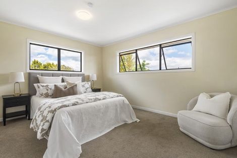 Photo of property in 254a East Coast Road, Forrest Hill, Auckland, 0620