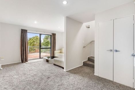 Photo of property in 84 Wade River Road, Stanmore Bay, Whangaparaoa, 0932