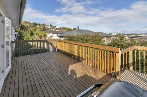 Photo of property in 622 East Coast Road, Pinehill, Auckland, 0630