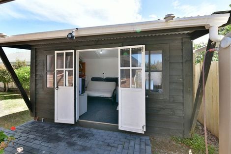 Photo of property in 110 Lakeside Drive, Orewa, 0931
