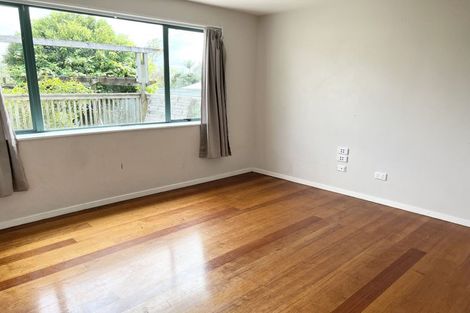 Photo of property in 3179 Great North Road, New Lynn, Auckland, 0600