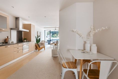 Photo of property in 16 Adams Avenue, Mount Maunganui, 3116