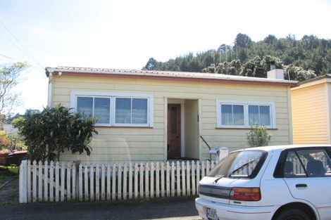 Photo of property in 105 Haven Street, Thames, 3500