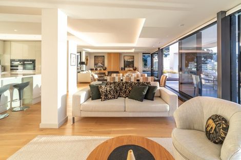 Photo of property in 2/308 Oriental Parade, Oriental Bay, Wellington, 6011