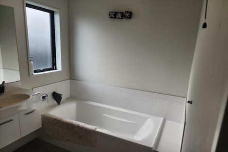 Photo of property in 20 Burnham School Road, Rolleston, 7614