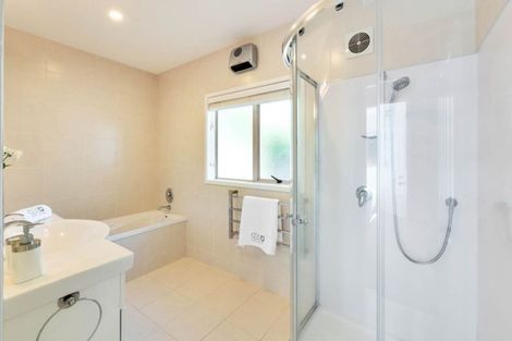 Photo of property in 2/89 Monarch Avenue, Hillcrest, Auckland, 0627