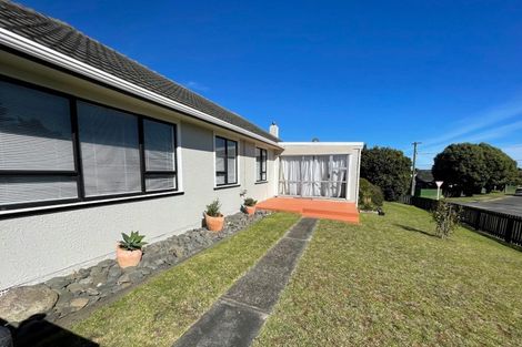 Photo of property in 86 Manuka Street, Castlecliff, Whanganui, 4501