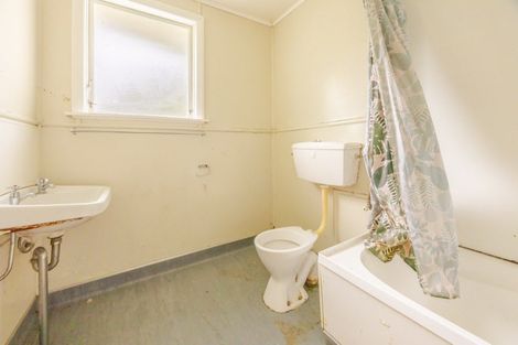 Photo of property in 804-806 Takapu Place, Camberley, Hastings, 4120