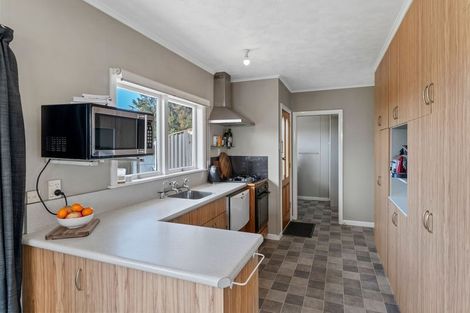 Photo of property in 2 Martin Avenue, Wakefield, 7025