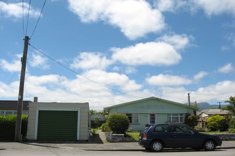 Photo of property in 159 Derby Street, Westport, 7825