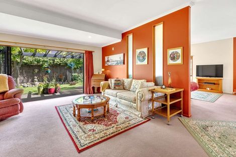 Photo of property in 44 Easton Way, Levin, 5510