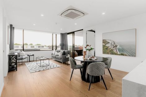 Photo of property in Parkhaven, 204/220u Tristram Street, Hamilton Central, Hamilton, 3204