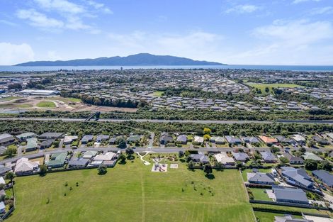 Photo of property in 20 Linwood Drive, Paraparaumu, 5032