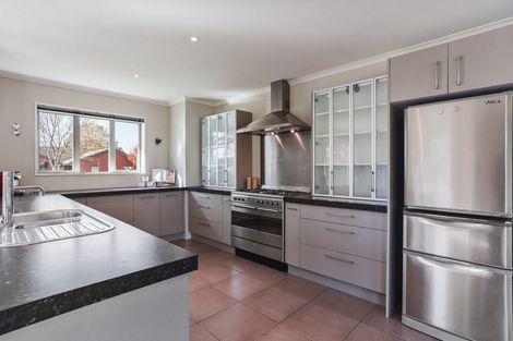Photo of property in 2 Ascot Place, Rangiora, 7400