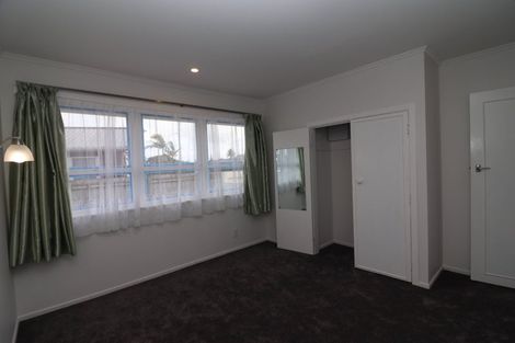 Photo of property in 2/95 Pakuranga Road, Pakuranga, Auckland, 2010