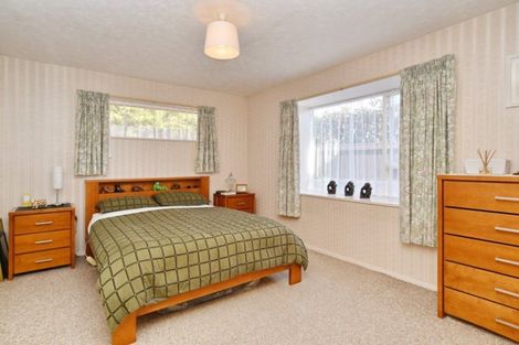 Photo of property in 11 Ludecke Place, Sockburn, Christchurch, 8042