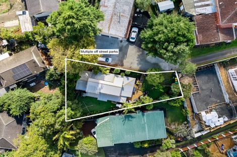 Photo of property in 1/86 Waimumu Road, Massey, Auckland, 0614