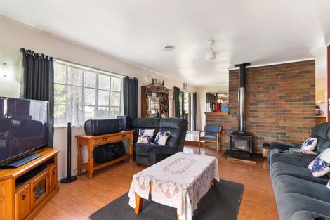 Photo of property in 2 Septimus Place, Henderson, Auckland, 0612