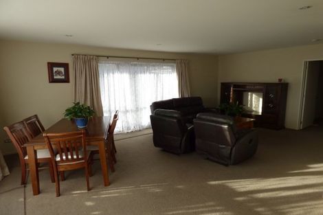 Photo of property in 6 Charente Way, Yaldhurst, Christchurch, 8042