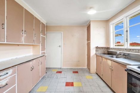 Photo of property in 112 Matai Street, Castlecliff, Whanganui, 4501