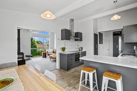 Photo of property in 57 Manu Crescent, Upper Vogeltown, New Plymouth, 4310