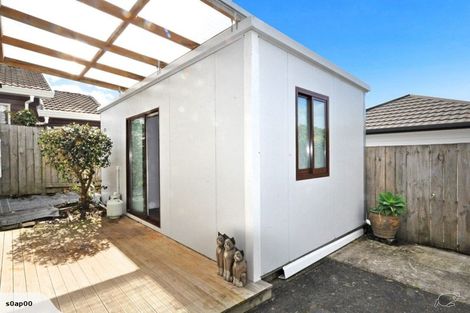 Photo of property in 20a Corunna Road, Milford, Auckland, 0620