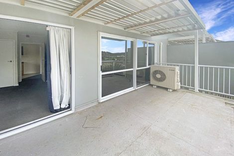 Photo of property in 95 Farmer Crescent, Taita, Lower Hutt, 5011