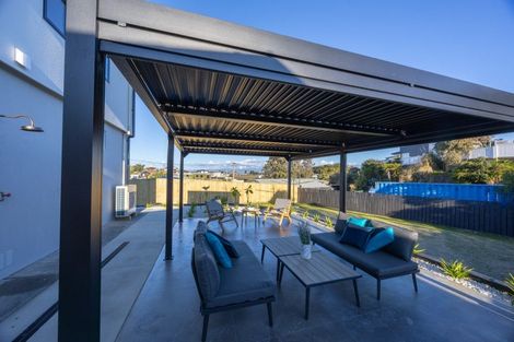 Photo of property in 2 Ocean Beach Street, Foxton Beach, Foxton, 4815