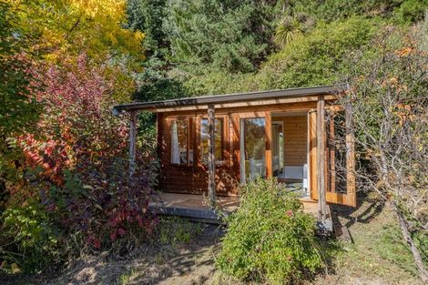 Photo of property in 84 Nook Road, Lake Hawea, 9382