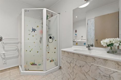 Photo of property in 74 Malaspina Place, Papatoetoe, Auckland, 2025