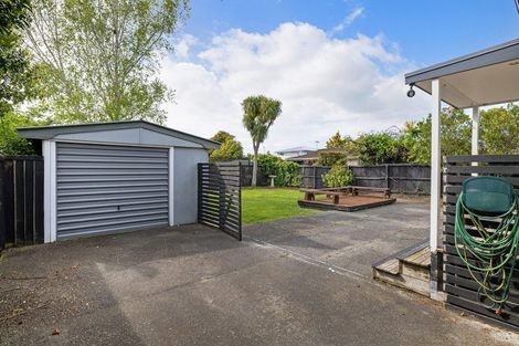Photo of property in 124 Cavendish Road, Casebrook, Christchurch, 8051