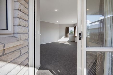 Photo of property in 2/59 Wallath Road, Westown, New Plymouth, 4310