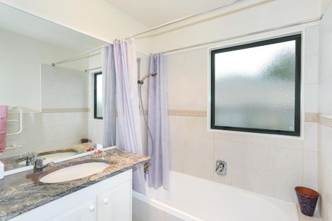 Photo of property in 7a Mcevoy Avenue, Tuakau, 2121