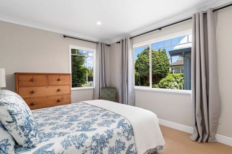 Photo of property in 30 Hinewa Road, Otumoetai, Tauranga, 3110