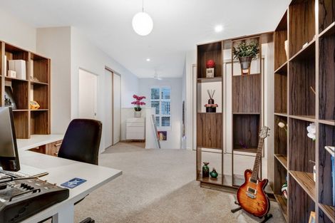 Photo of property in 21 Grand Drive, Orewa, 0931