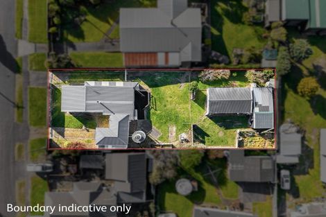 Photo of property in 9 Koura Street, Tangimoana, 4822