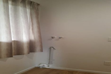 Photo of property in 9 Hatherlow Street, Glenfield, Auckland, 0629